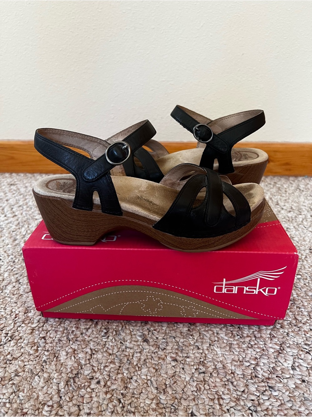 Dansko Black Leather Seasons Full Grain Sandals